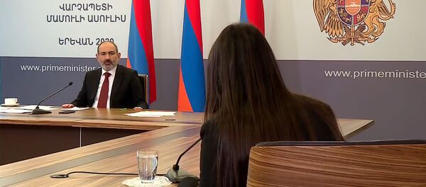 Пресс-секретарь премьер-министра Мане Геворгян на онлайн пресс-конференции Никола Пашиняна (16 мая 2020). Еревaн Пресс-секретарь премьер-министра Мане Геворгян на онлайн пресс-конференции Никола Пашиняна (16 мая 2020). Еревaн - Sputnik Արմենիա