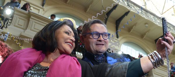 Открытие выставки Звездный гардероб Открытие выставки Звездный гардероб - Sputnik Армения