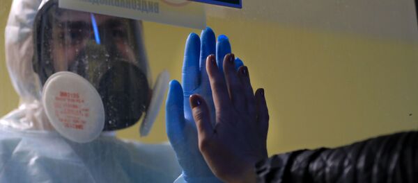 Медицинский работник в стационаре для больных COVID-19 в Тверской областной клинической больнице - Sputnik Արմենիա