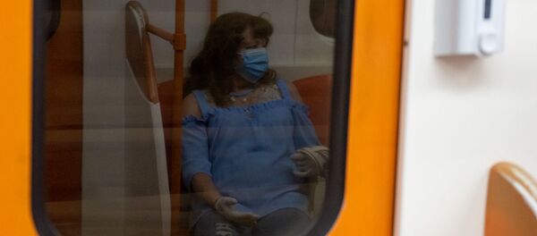 Метрополитен в период пандемии после введения масочного режима (18 мая 2020). Еревaн Метрополитен в период пандемии после введения масочного режима (18 мая 2020). Еревaн - Sputnik Արմենիա