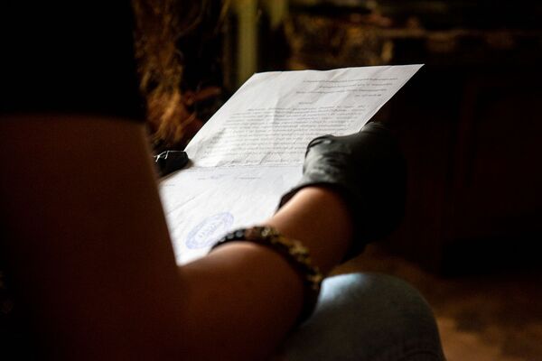 Неужели всех видят, а нас - нет: семья Саларцорцян из Баку оказалась никому не нужной? Неужели всех видят, а нас - нет: семья Саларцорцян из Баку оказалась никому не нужной? - Sputnik Армения