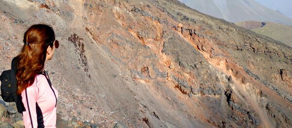 Армянская альпинистка на горе Арарат - Sputnik Армения