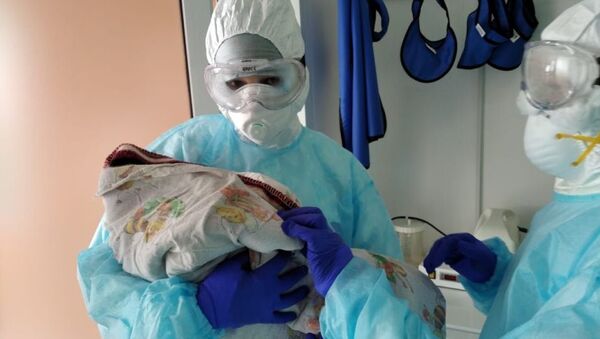 Женщина весом 189 килограммов родила ребенка в Казахстане - Sputnik Армения