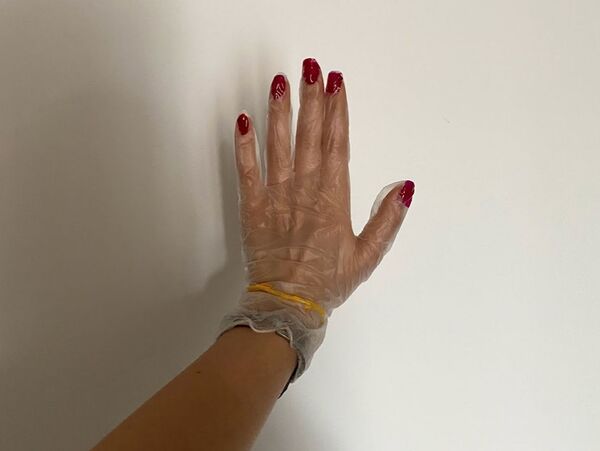 Как превратить медицинские перчатки в модный аксессуар Как превратить медицинские перчатки в модный аксессуар - Sputnik Армения