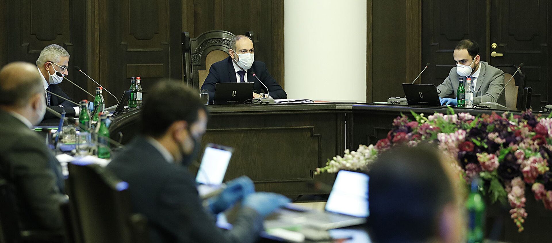 Правительство Армении в защитных медицинских масках во время заседания (21 мая 2020). Еревaн - Sputnik Արմենիա, 1920, 11.07.2021