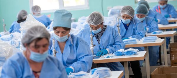  Фабрика по производству медицинских масок в деревне Арцваберд, Тавуш - Sputnik Армения