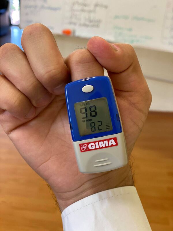 Сатурация кислорода 98%: Торосян рассказал об одном из симптомов коронавируса - Sputnik Армения