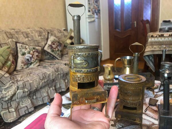 Վարչապետի` Իջևանի տան «փեջից» են սարքում. Մկրտչյաններին կերակրող արհեստի գաղտնիքը - Sputnik Արմենիա