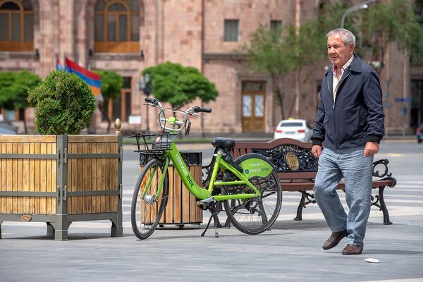 Ծաղկող բիզնես համավարակի պայմաններում․ հեծանիվների վարձույթը Երևանում բում է ապրում Ծաղկող բիզնես համավարակի պայմաններում․ հեծանիվների վարձույթը Երևանում բում է ապրում - Sputnik Արմենիա