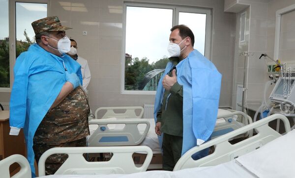 Վերանորոգված և նոր կահավորված հիվանդասենյակներ. նախարարն այցելել է ՊՆ կենտրոնական հոսպիտալ Վերանորոգված և նոր կահավորված հիվանդասենյակներ. նախարարն այցելել է ՊՆ կենտրոնական հոսպիտալ - Sputnik Արմենիա