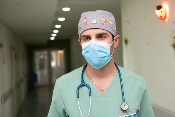 Գոռին տուն ճանապարհեցին. ինչերի միջով է անցել փոքրիկը հիվանդանոցային 9 ամիսների ընթացքում Գոռին տուն ճանապարհեցին. ինչերի միջով է անցել փոքրիկը հիվանդանոցային 9 ամիսների ընթացքում - Sputnik Արմենիա