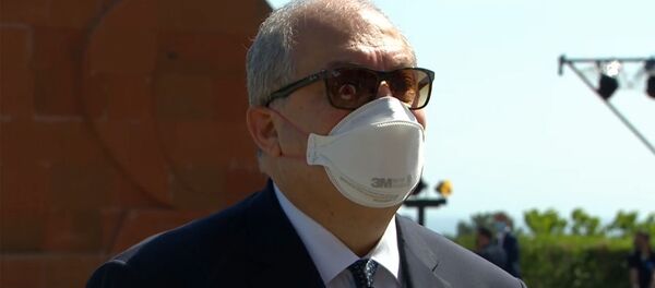 Президент Армен Саркисян в мемориальном комплексе Сардарапат (28 мая 2020). Армавир - Sputnik Արմենիա