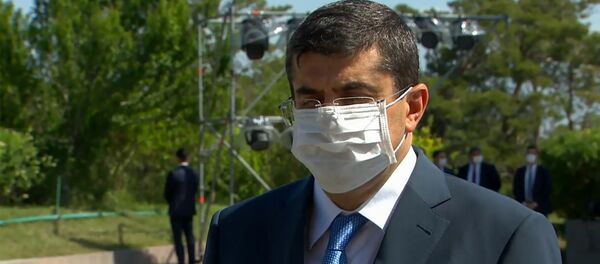 Президент Карабаха Араик Арутюнян в мемориальном комплексе Сардарапат (28 мая 2020). Армавир - Sputnik Армения