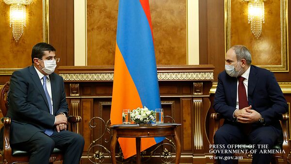 Встреча премьер-министра Армении Никола Пашиняна и президента Карабаха Араика Арутюняна (28 мая 2020). Еревaн - Sputnik Արմենիա