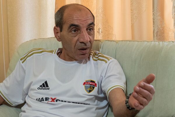 Как Гюмри заставил рыдать азербайджанский Кяпаз: из истории турнира Кожаный мяч Как Гюмри заставил рыдать азербайджанский Кяпаз: из истории турнира Кожаный мяч - Sputnik Армения