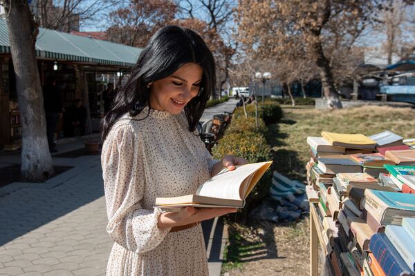 Ինչպես կարմիր բերետով աղջնակը հաջողակ մենեջեր դարձավ. Արևիկ Համբարձումյանի պատմությունը Ինչպես կարմիր բերետով աղջնակը հաջողակ մենեջեր դարձավ. Արևիկ Համբարձումյանի պատմությունը - Sputnik Արմենիա
