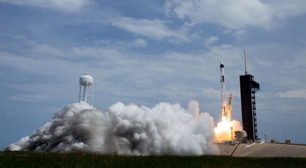 Первый пилотируемый запуск корабля Crew Dragon, созданного компанией SpaceX Илона Маска - Sputnik Армения