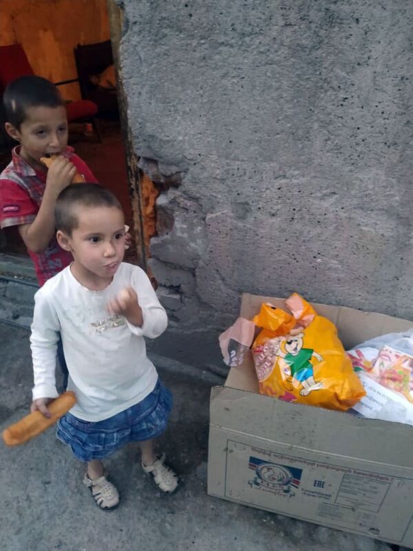 Страшная правда или умелая манипуляция? Что не так в истории 7-летнего Алекса из Харберда Страшная правда или умелая манипуляция? Что не так в истории 7-летнего Алекса из Харберда - Sputnik Армения