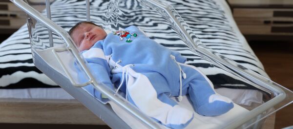 Давид, родившийся в мед.центре Эребуни  - Sputnik Արմենիա