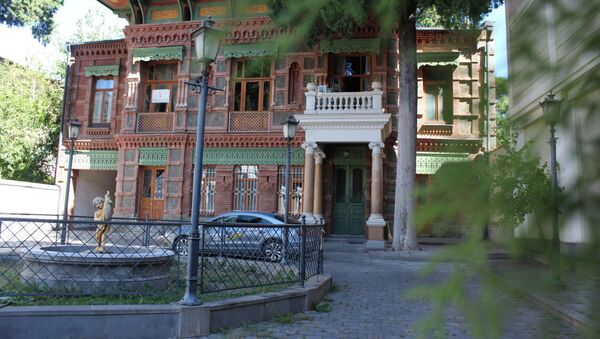 Дом Аветиса Гукасяна на Михайловском проспектe в Тбилиси - Sputnik Армения