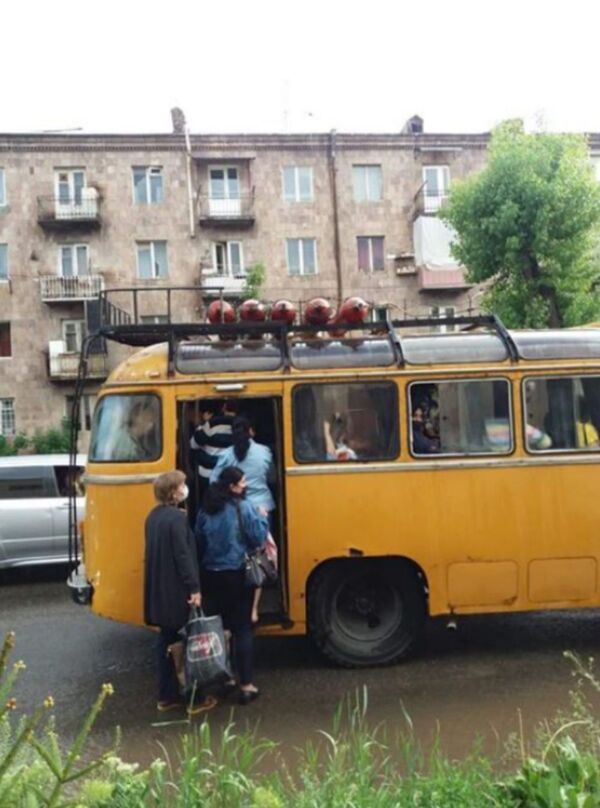 Мне что, выставить спецназ против вас? Пашинян призвал народ отрезвиться Мне что, выставить спецназ против вас? Пашинян призвал народ отрезвиться - Sputnik Армения