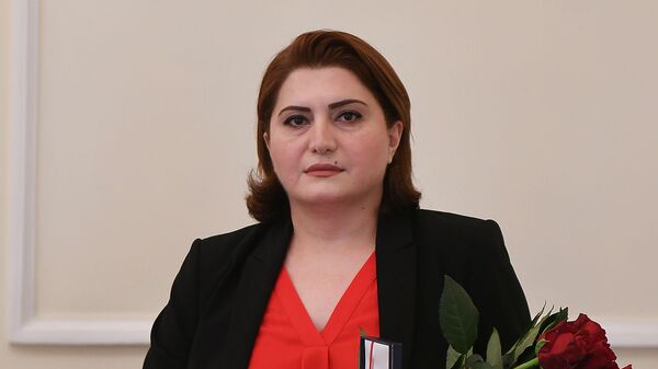Председатель криминальной палаты Кассационного суда Лилит Тадевосян во время присуждения медали Мхитар Гош (27 мая 2020). Еревaн - Sputnik Армения