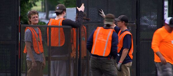 Беспорядки в США: Белый дом отгородился забором от протестующих - Sputnik Армения