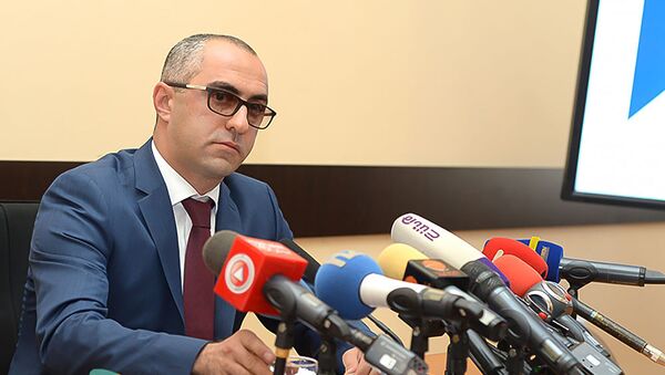 Заместитель председателя КГД Эдвард Ованнисян во время пресс-конференции (13 августа 2019). Еревaн - Sputnik Армения