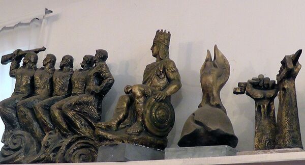 Скульптуры на военную тематику Скульптуры на военную тематику - Sputnik Армения