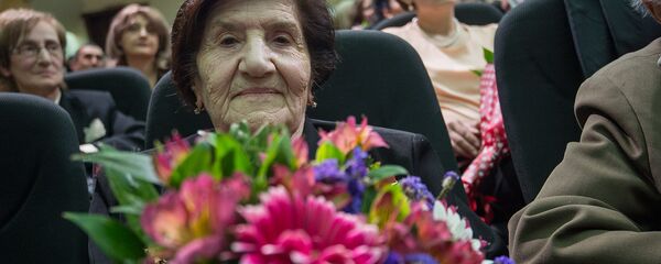 Приуроченное к 8 марта мероприятие в Министерстве обороны РА, где присутствовали матери военнослужащих и женщины-военные - Sputnik Армения