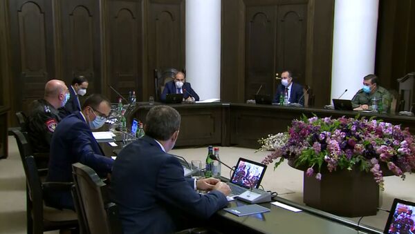 Заседание комендатуры во главе с премьер-министром Николом Пашиняном (8 июня 2020). Еревaн - Sputnik Армения