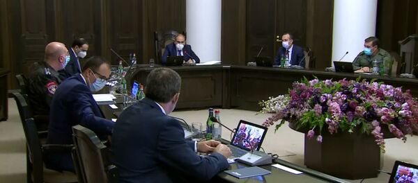 Заседание комендатуры во главе с премьер-министром Николом Пашиняном (8 июня 2020). Еревaн - Sputnik Армения