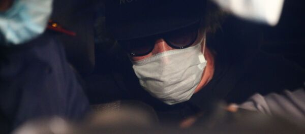 Актер Михаил Ефремов, доставленный по месту прописки для отбывания домашнего ареста (9 июня 2020). Москвa - Sputnik Армения