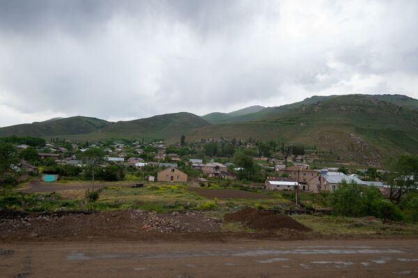По следам гибели шахтеров: почему жители Мехрадзора задыхаются ради грамма золота  - Sputnik Армения