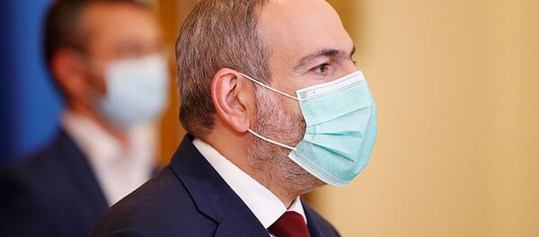 Премьер-министр Никол Пашинян во время брифинга (11 июня 2020). Еревaн Премьер-министр Никол Пашинян во время брифинга (11 июня 2020). Еревaн - Sputnik Արմենիա
