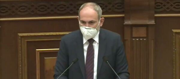 Премьер-министр Никол Пашинян на специальном заседании правительства по вопросу продления чрезвычайного положения (12 июня 2020). Еревaн Премьер-министр Никол Пашинян на специальном заседании правительства по вопросу продления чрезвычайного положения (12 июня 2020). Еревaн - Sputnik Արմենիա