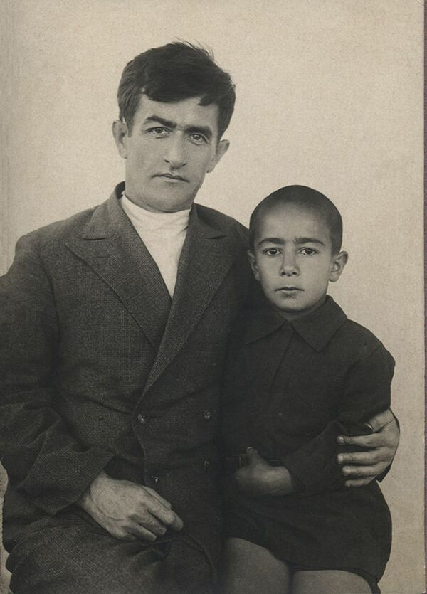 Բակունցի մայրն այդպես էլ չիմացավ որդու գնդակահարության մասին. քիչ հայտնի դրվագներ Բակունցի մայրն այդպես էլ չիմացավ որդու գնդակահարության մասին. քիչ հայտնի դրվագներ - Sputnik Արմենիա