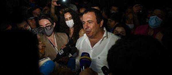 Гагик Царукян покидает здание СНБ (14 июня 2020). Еревaн - Sputnik Армения