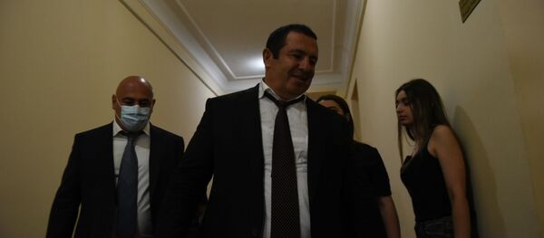 Гагик Царукян на заседании Парламента по вопросу лишения Гагика Царукяна депутатской неприкосновенности (16 июня 2020). Еревaн - Sputnik Արմենիա