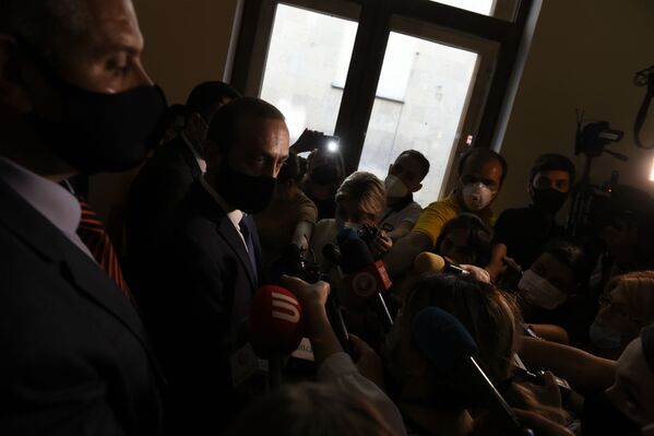 Председатель Парламента Арарат Мирзоян после заседания по вопросу лишения Гагика Царукяна депутатской неприкосновенности (16 июня 2020). Еревaн - Sputnik Армения