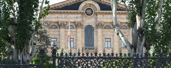 Здание Парламента (16 июня 2020). Еревaн - Sputnik Армения