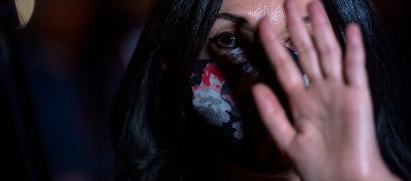 Депутат Наира Зограбян после заседания Парламента по вопросу лишения Гагика Царукяна депутатской неприкосновенности (16 июня 2020). Еревaн - Sputnik Արմենիա