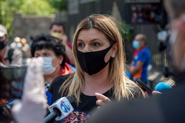 Սև, սպիտակ, մոխրագույն․ ի՞նչ վտանգներ են պարունակում հայերի սիրած գունավոր դիմակները Սև, սպիտակ, մոխրագույն․ ի՞նչ վտանգներ են պարունակում հայերի սիրած գունավոր դիմակները - Sputnik Արմենիա