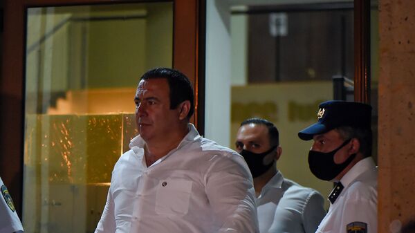 Гагик Царукян покидает суд после завершения заседания (17 июня 2020). Еревaн - Sputnik Արմենիա