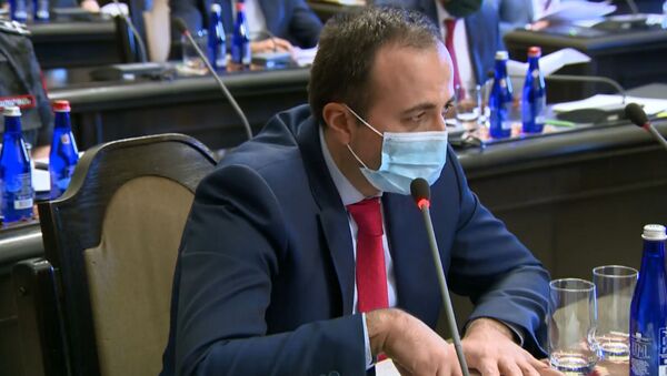 Министр здравоохранения Арсен Торосян на очередном заседании правительства (18 июня 2020). Еревaн - Sputnik Армения