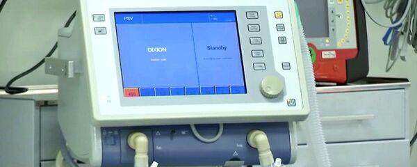 Аппарат искусственной вентиляции легких в новом коронавирусном стационаре на базе клинической больницы РЖД-Медицина имени Семашко в Люблино Аппарат искусственной вентиляции легких в новом коронавирусном стационаре на базе клинической больницы РЖД-Медицина имени Семашко в Люблино - Sputnik Армения