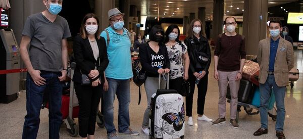 Первая группа российских врачей прибыла в Армению специальным чартерным рейсом Москва-Ереван - Sputnik Армения