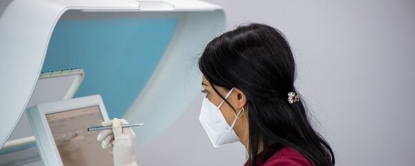 Рузанна Ароян, врач лаборатории в Республиканском центре профилактики СПИДа - Sputnik Армения