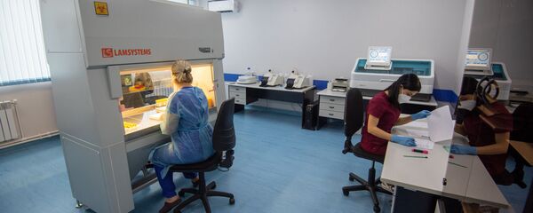 Лаборатория для проведения тестов на антитела к коронавирусу в Республиканском центре профилактики СПИДа Лаборатория для проведения тестов на антитела к коронавирусу в Республиканском центре профилактики СПИДа - Sputnik Արմենիա
