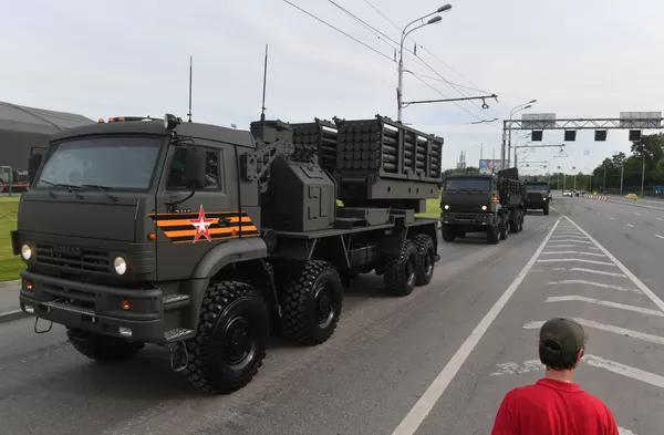 Фронтовая удаленка, или Что покажет Россия на параде технологической Победы Фронтовая удаленка, или Что покажет Россия на параде технологической Победы - Sputnik Армения